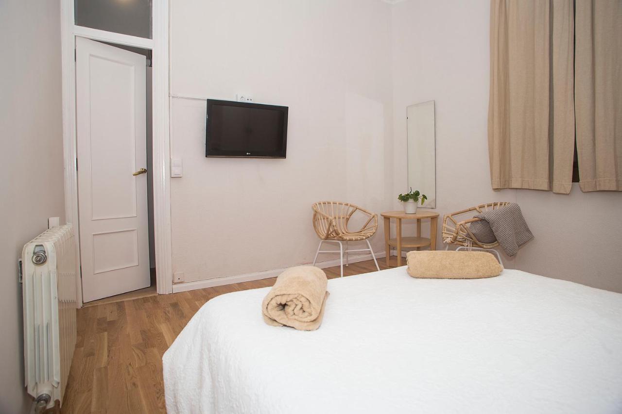 Mai & Maud Ronda Apartment Барселона Экстерьер фото